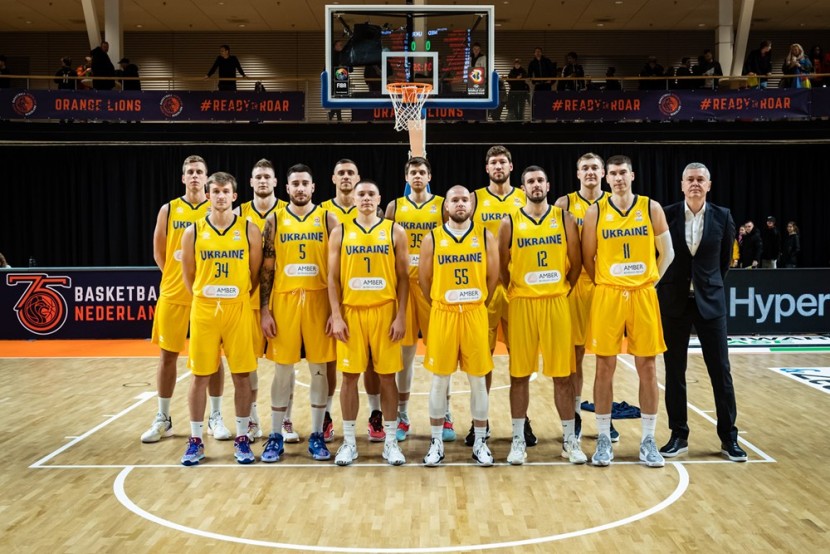 Гравцi "Прометея" допомогли збірнiй України з баскетболу перемогти Нiдерланди