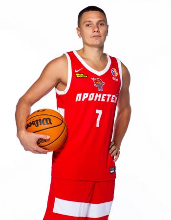 Денис Лукашов