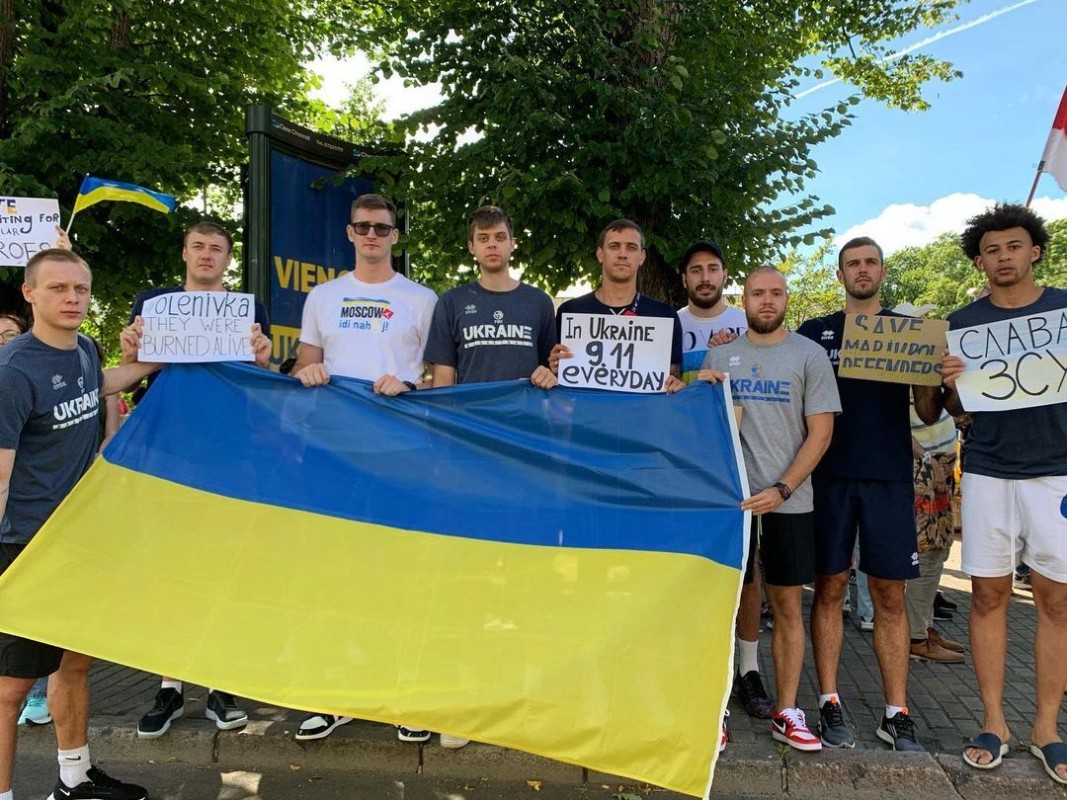 Гравці "Прометея" взяли участь у акції підтримки героїв Азовсталі