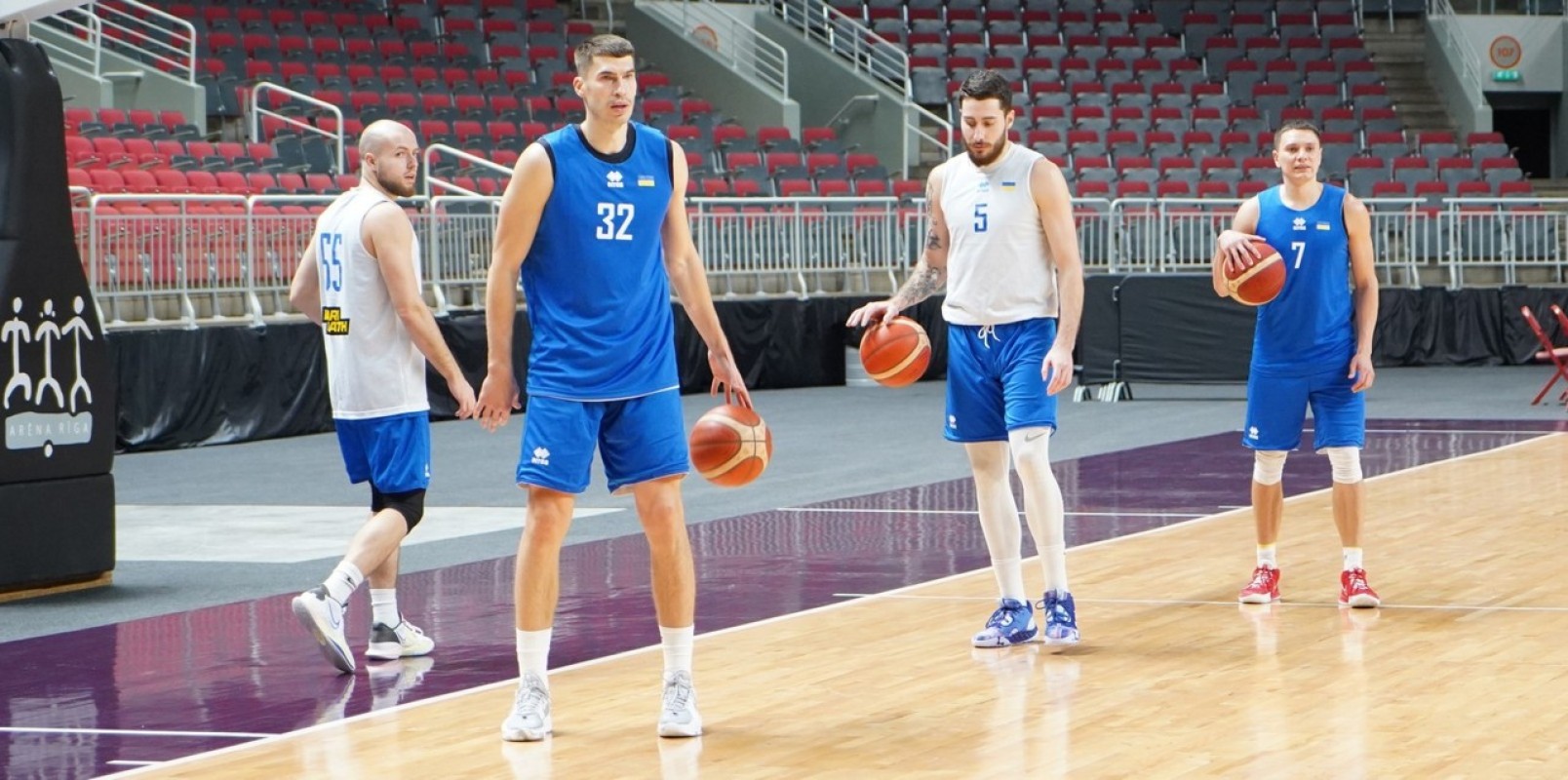 Гравці "Прометея" розпочали збір з національною збірною України з баскетболу