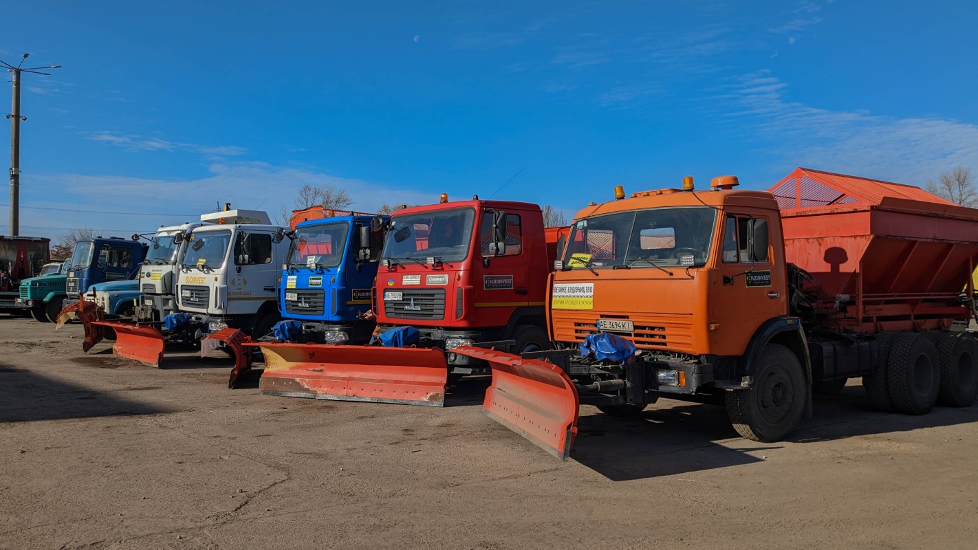 Генеральний спонсор "Прометея" показав, як готує свою техніку до зими