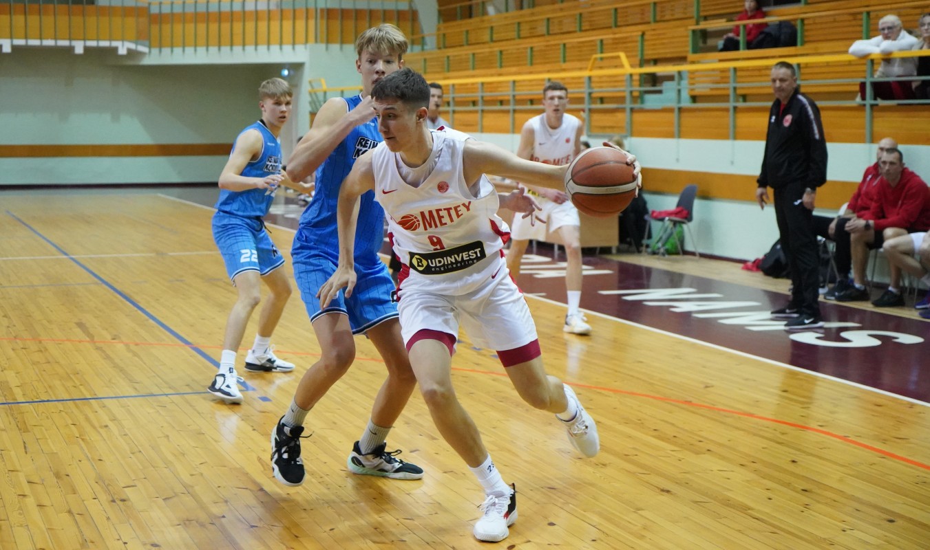 "Прометей" здобув третю впевнену перемогу в EYBL