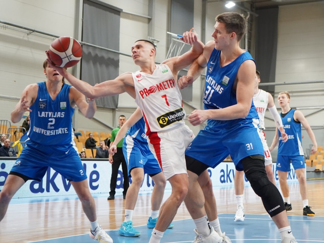 "Прометей" здобув другу поспiль впевнену грудневу перемогу у LEBL
